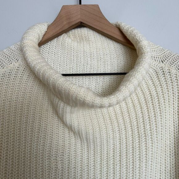 Aritzia Wilfred Montpellier Turtleneck Wool Sweater - Picture 10 of 13